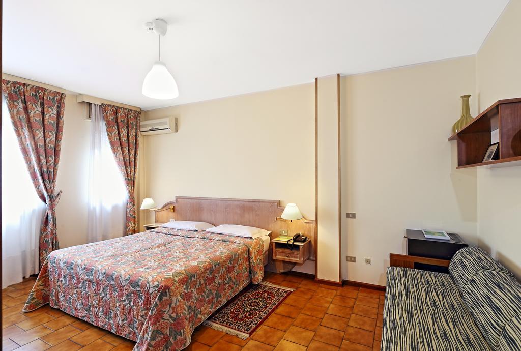 Hotel Residence Sogno Novara Exterior photo